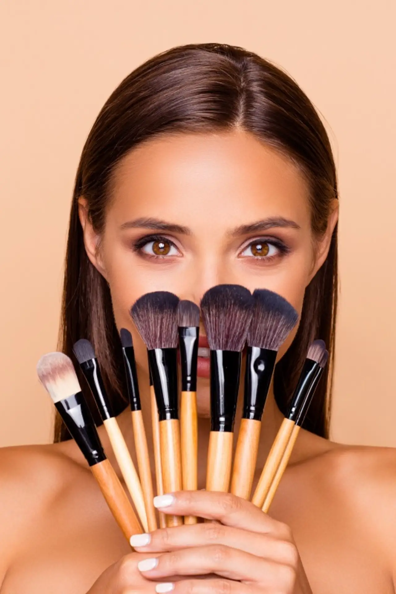 Tonos suaves y texturas radiantes para un look primaveral