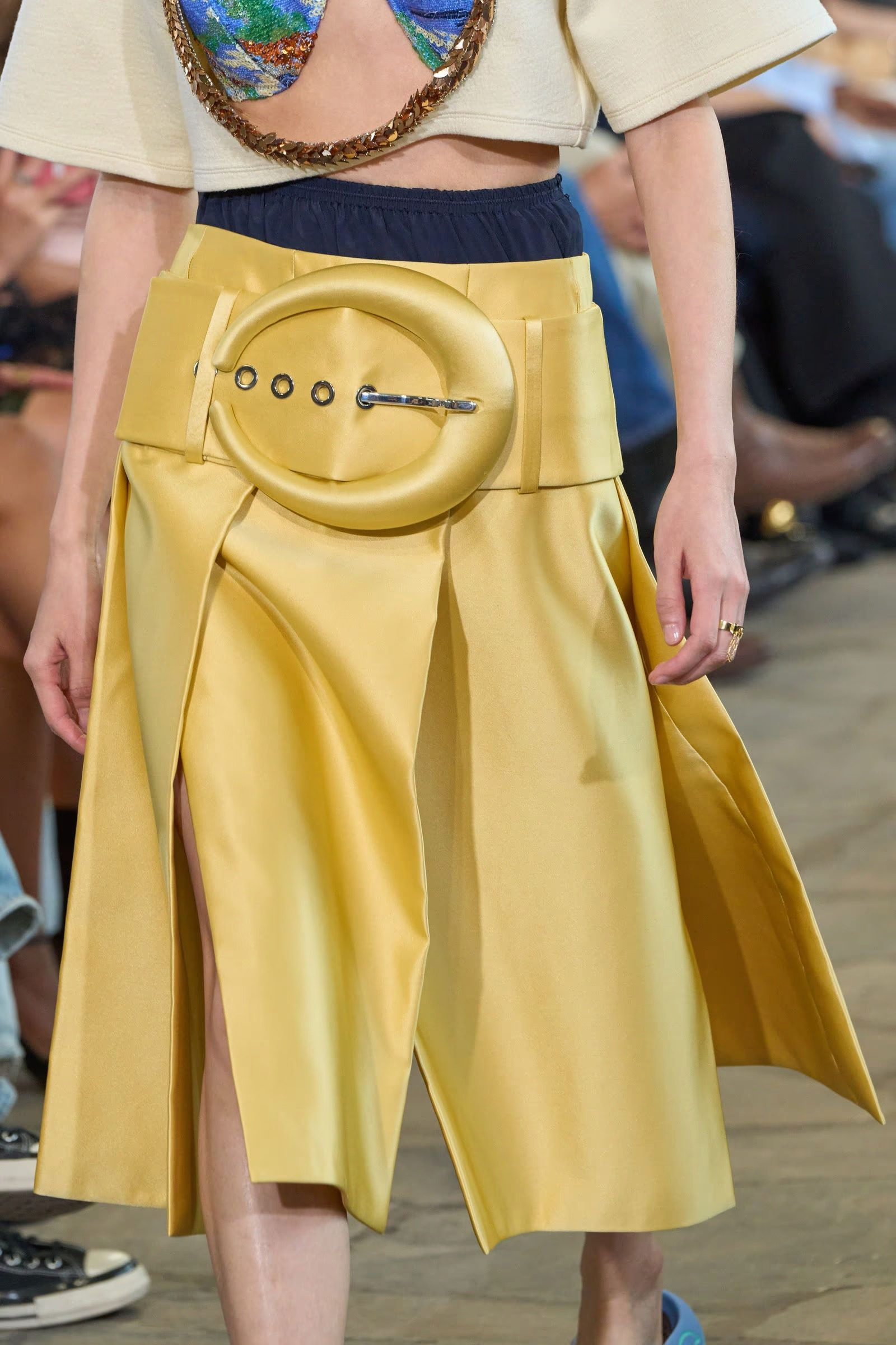 Faldas en tendencia para 2026 según las pasarelas